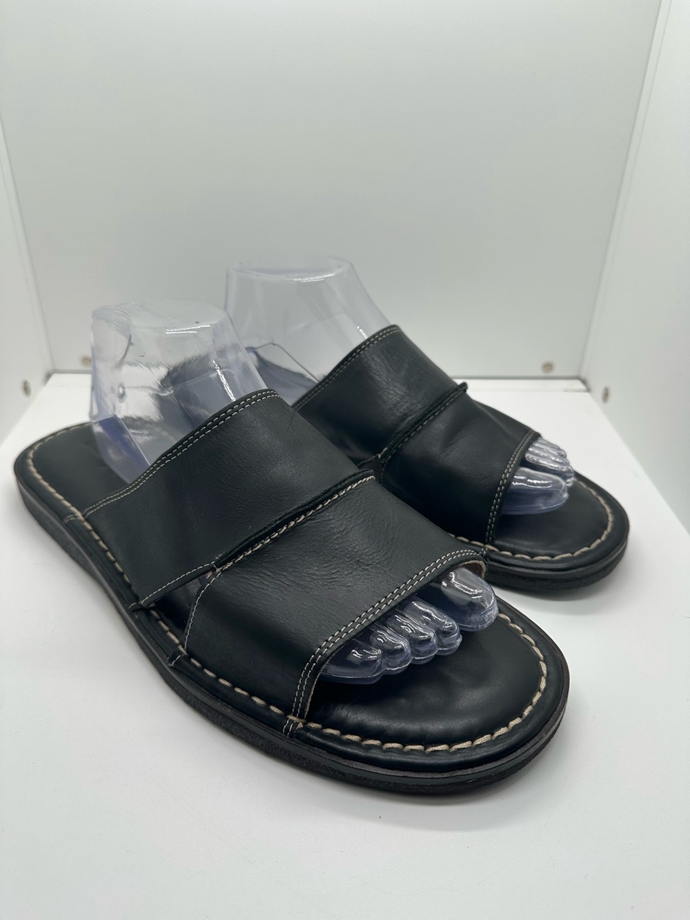 Tommy Bahama Vero Beach Men’s Black Leather Sandals Size 10